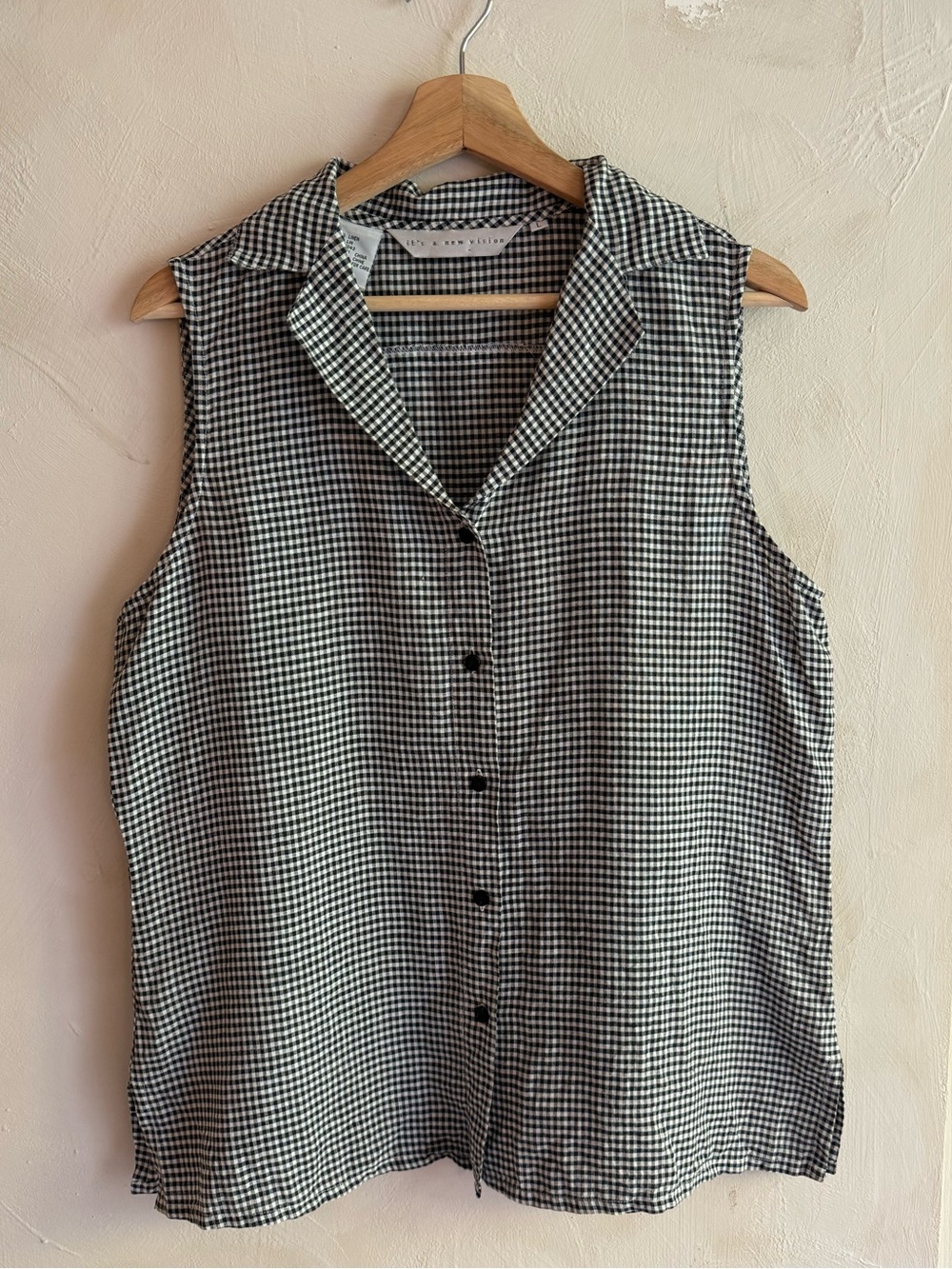It's a New Vision |  100% Linen | Gingham Sleeveless Button-Up Top | Size L